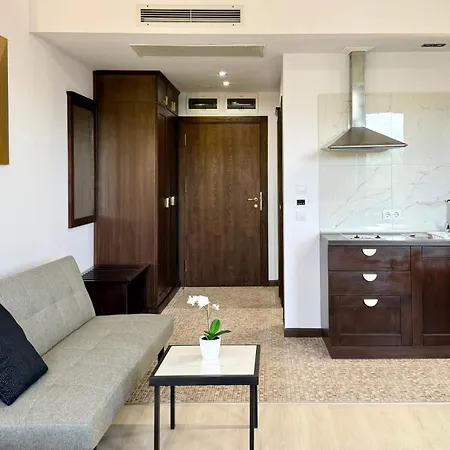 Royal - Private - Center Of Sunny ساني بيتش