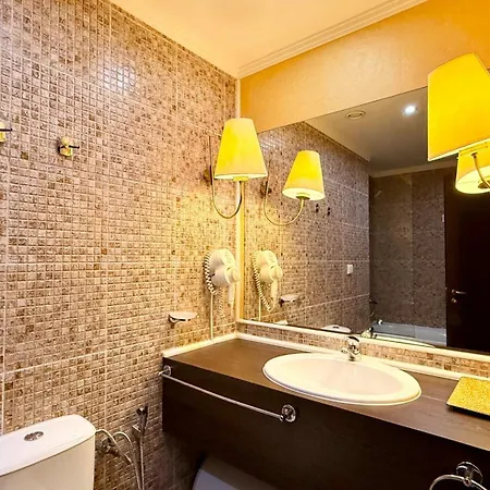 Royal - Private - Center Of Sunny شقة